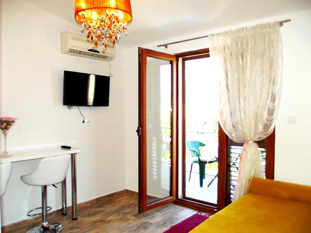Apartments Mikovic Будва Стая снимка