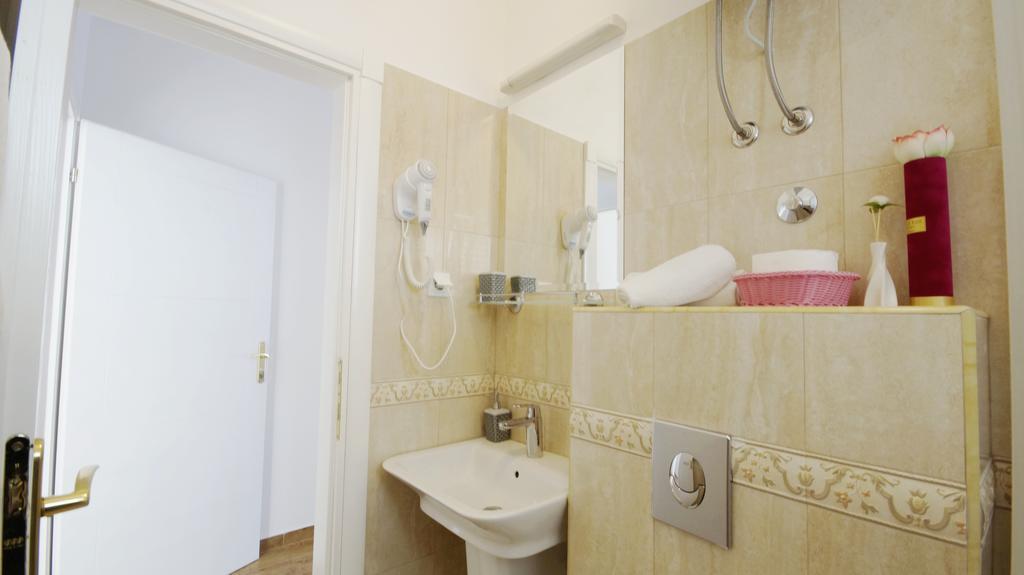 Apartments Mikovic Будва Екстериор снимка