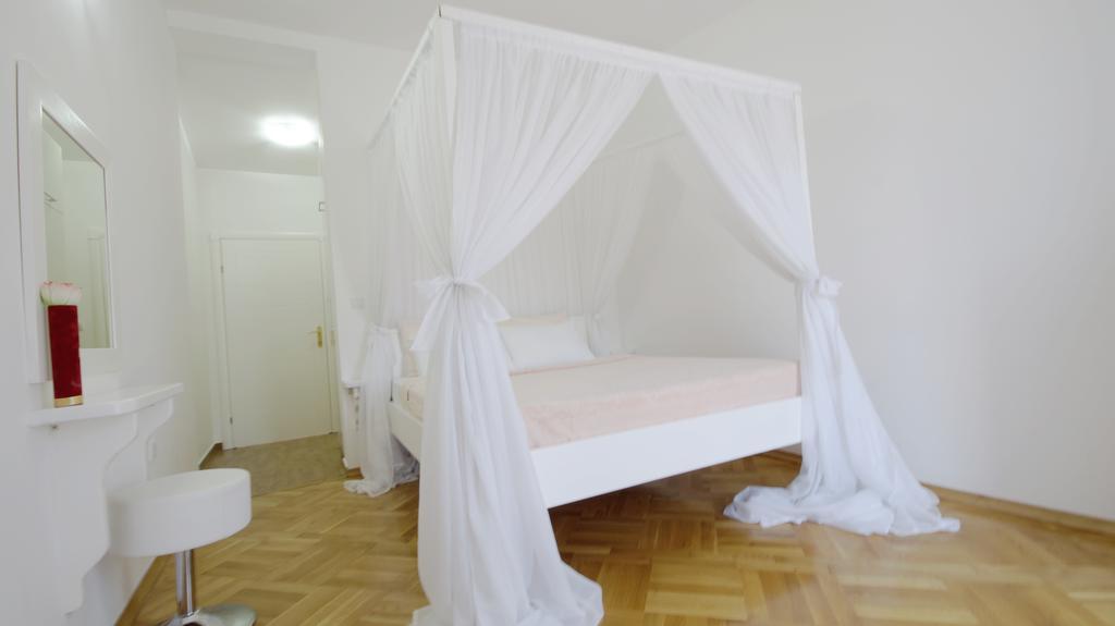 Apartments Mikovic Будва Екстериор снимка
